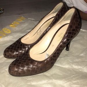 cole haan carma air pump